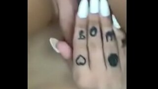 Kate Маффмунчер Масов, Промокшая чизро амиқ ҳис мекунад